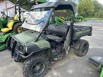 Main image John Deere Gator XUV 825i