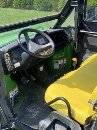 Image of John Deere Gator XUV 825i equipment image 4