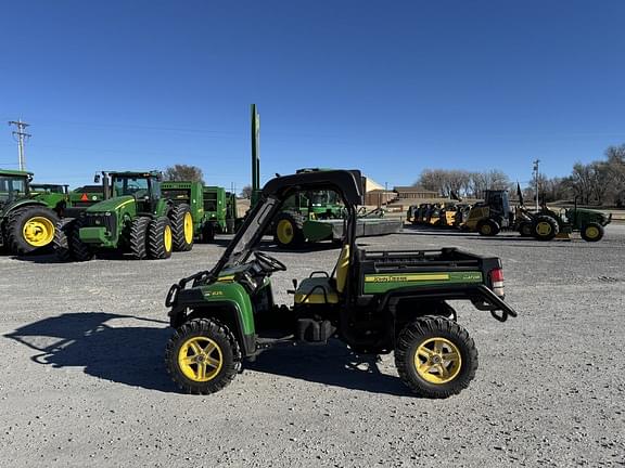 Image of John Deere Gator XUV 825i equipment image 1