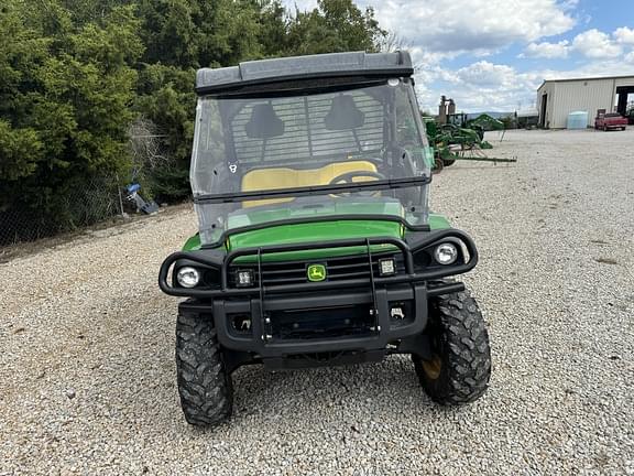 Image of John Deere Gator XUV 825i equipment image 1