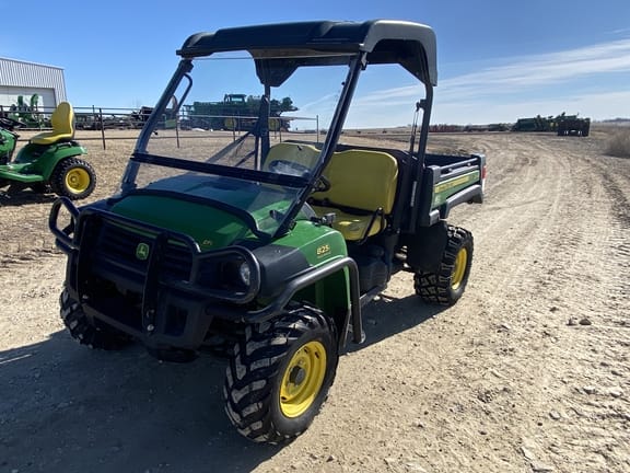 2015 John Deere Gator XUV 825i Equipment Image0