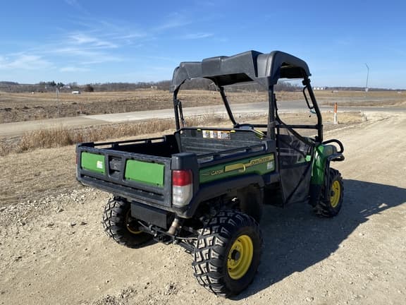 Image of John Deere Gator XUV 825i equipment image 4