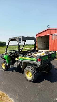 Image of John Deere Gator XUV 825i equipment image 3