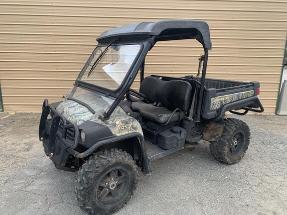 2015 John Deere Gator XUV 825i Equipment Image0