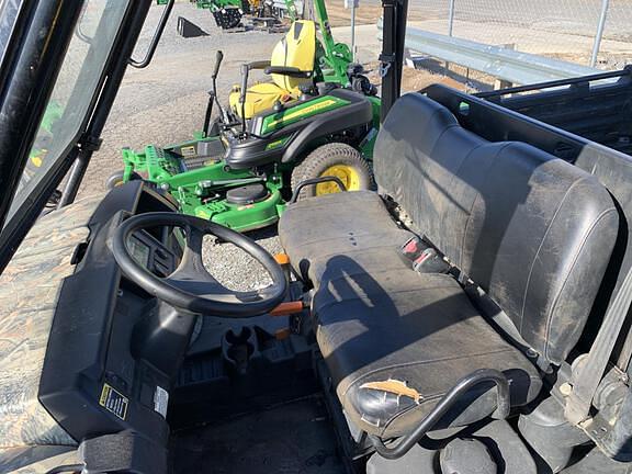 Image of John Deere Gator XUV 825i equipment image 4