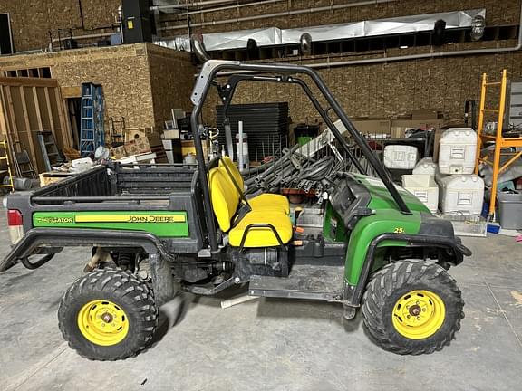 Image of John Deere Gator XUV 825i equipment image 2