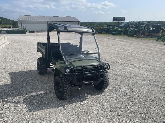 Image of John Deere Gator XUV 825i equipment image 4