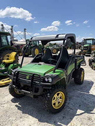 2015 John Deere Gator XUV 825i Equipment Image0