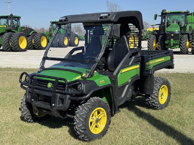 Image of John Deere Gator XUV 825i equipment image 1