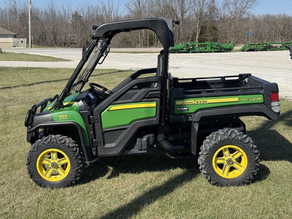 Image of John Deere Gator XUV 825i Primary image