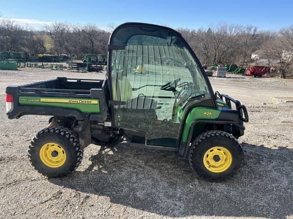 Image of John Deere Gator XUV 825i equipment image 2