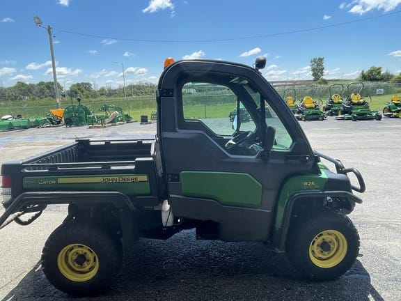 Main image John Deere Gator XUV 825i