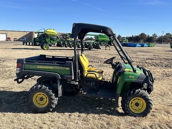 Image of John Deere Gator XUV 825i equipment image 2