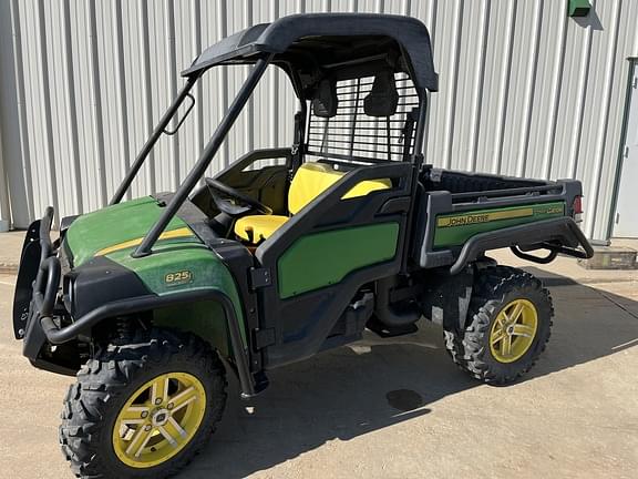 Image of John Deere Gator XUV 825i equipment image 1