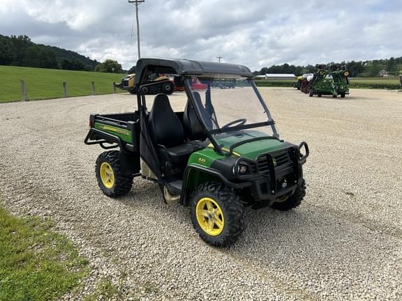 Image of John Deere Gator XUV 825i equipment image 4