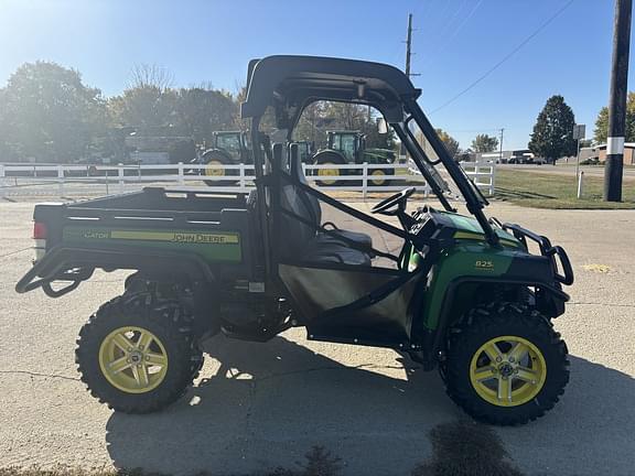 Image of John Deere Gator XUV 825i equipment image 1