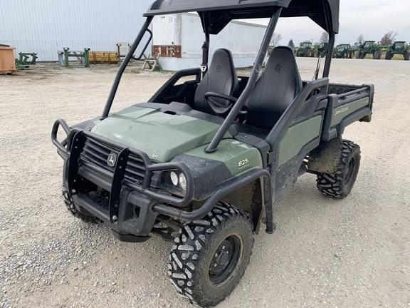 Image of John Deere Gator XUV 825i equipment image 2