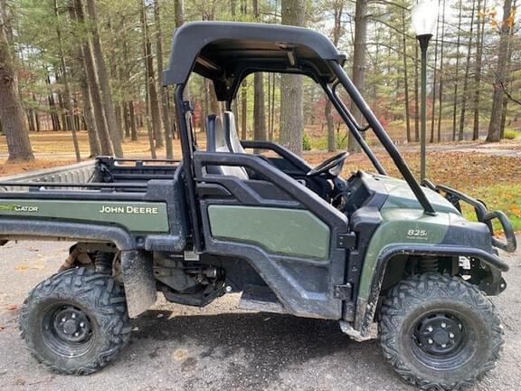 Image of John Deere Gator XUV 825i equipment image 3
