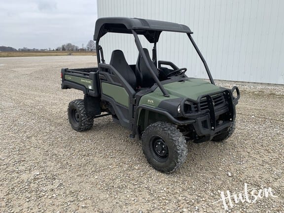 2015 John Deere Gator XUV 825i Equipment Image0