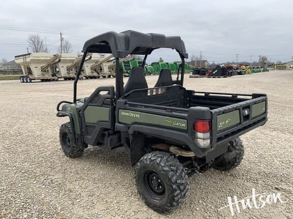 Image of John Deere Gator XUV 825i equipment image 4