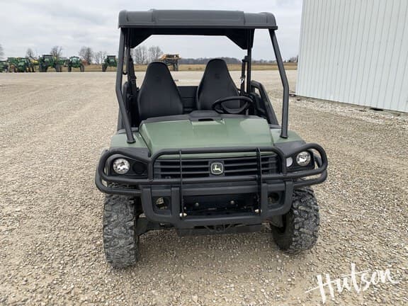 Image of John Deere Gator XUV 825i equipment image 1