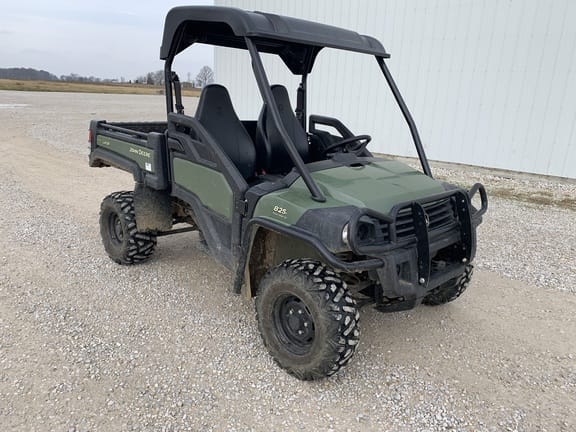 2015 John Deere Gator XUV 825i Equipment Image0