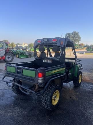 Image of John Deere Gator XUV 825i equipment image 4