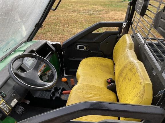 Image of John Deere Gator XUV 825i equipment image 4
