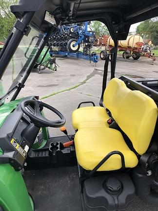 Image of John Deere Gator XUV 825i equipment image 4