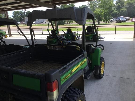 Image of John Deere Gator XUV 825i equipment image 1