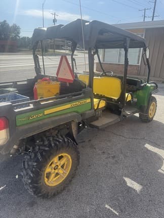 Image of John Deere Gator XUV 825i S4 equipment image 1