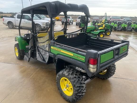 Image of John Deere Gator XUV 825i S4 equipment image 2