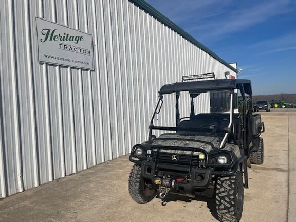 Image of John Deere Gator XUV 825i equipment image 2