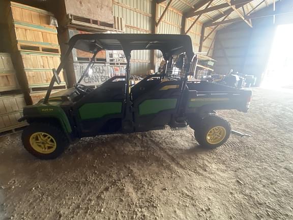 Image of John Deere Gator XUV 825i S4 Primary image