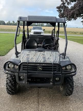 Image of John Deere Gator XUV 825i S4 equipment image 2