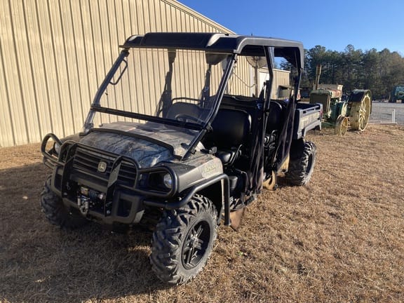 2015 John Deere Gator XUV 825i S4 Equipment Image0