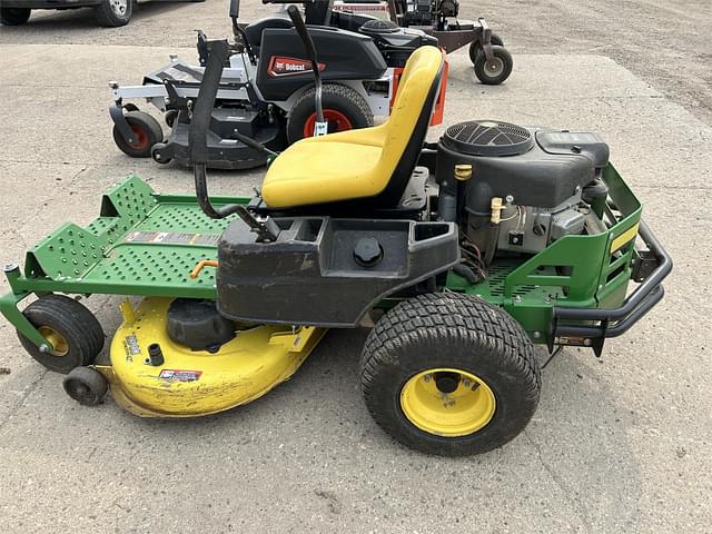 Image of John Deere Z235 equipment image 1