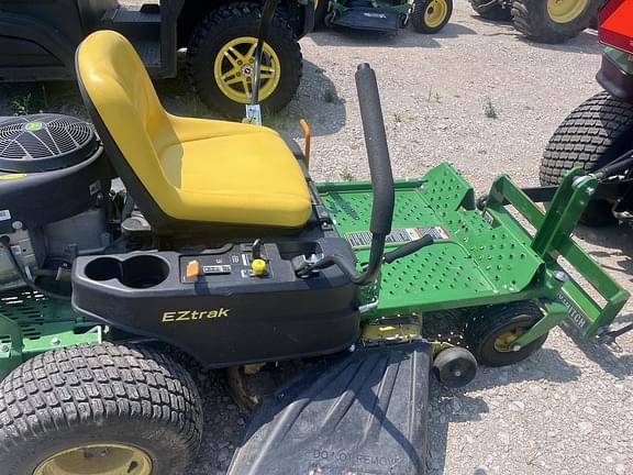 Image of John Deere Z235 equipment image 3