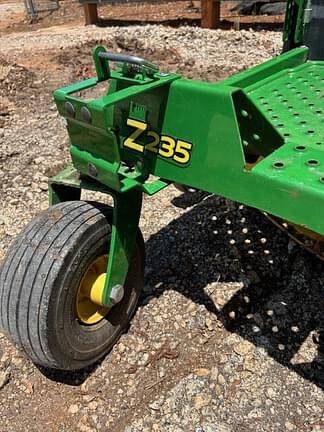 Image of John Deere Z235 equipment image 1
