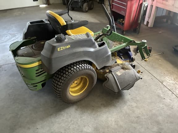 Image of John Deere Z425 equipment image 4