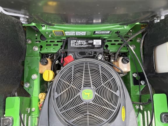 Image of John Deere Z425 equipment image 3