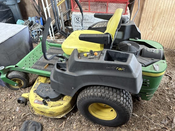2015 John Deere Z435 Equipment Image0
