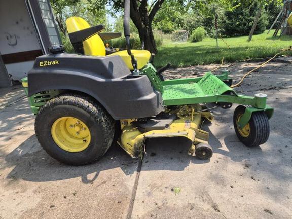 Image of John Deere Z435 equipment image 1