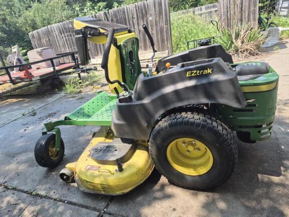 Image of John Deere Z435 equipment image 3