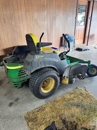 Image of John Deere Z435 equipment image 1