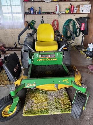 Image of John Deere Z435 equipment image 4
