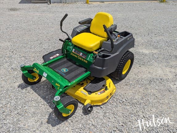 Image of John Deere Z445 equipment image 3