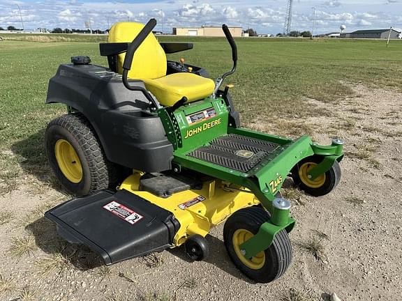 Image of John Deere Z445 Primary image