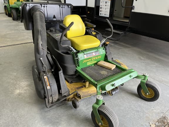 Image of John Deere Z445 Primary image