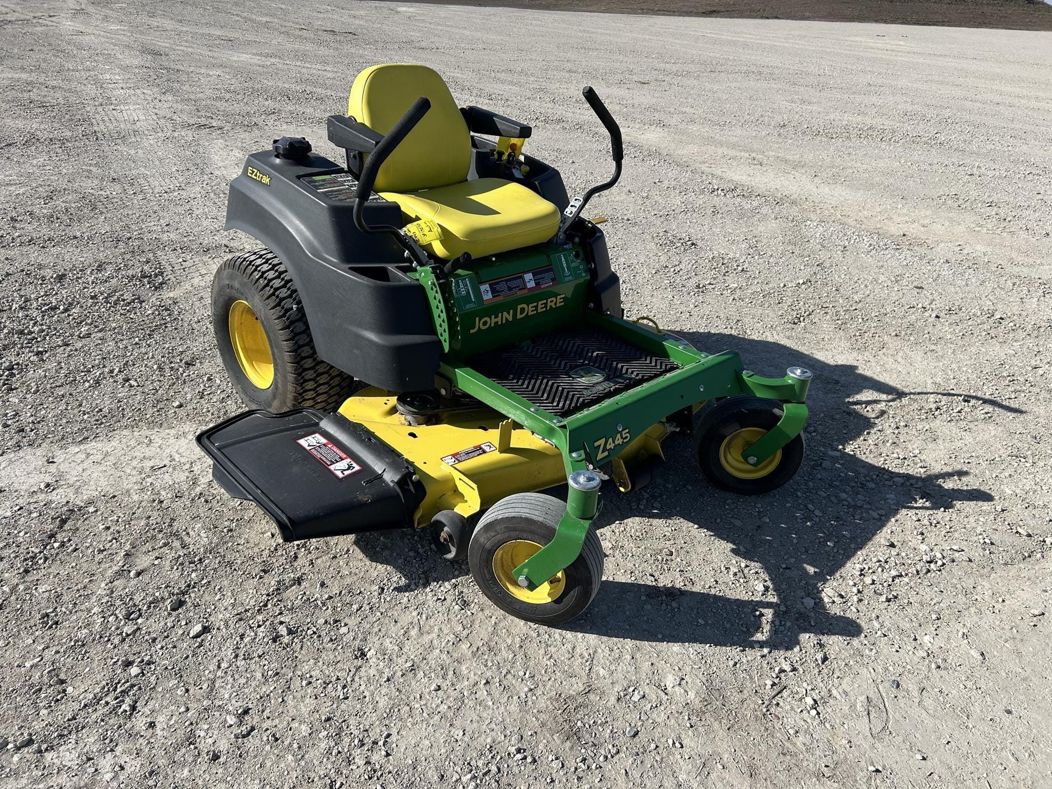 Main image John Deere Z445